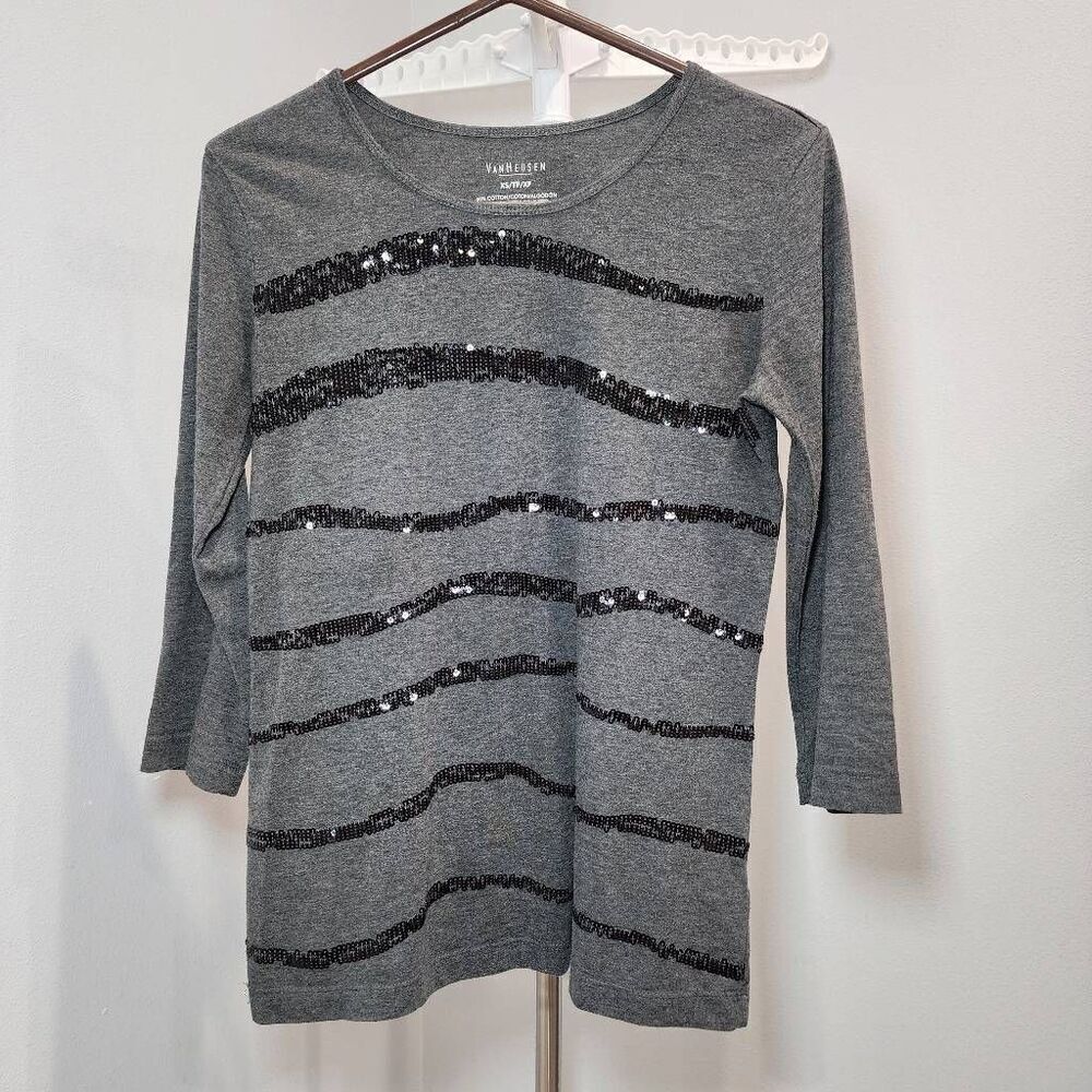 Van Heusen Gray Sequin Top Size extra small 3/4 Sleeve